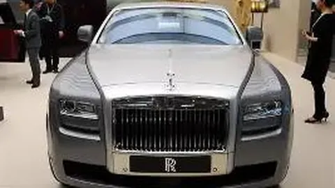 2025年度媒体聚焦：明星红黑榜揭晓，李现、周深、邓伦领衔走红榜单